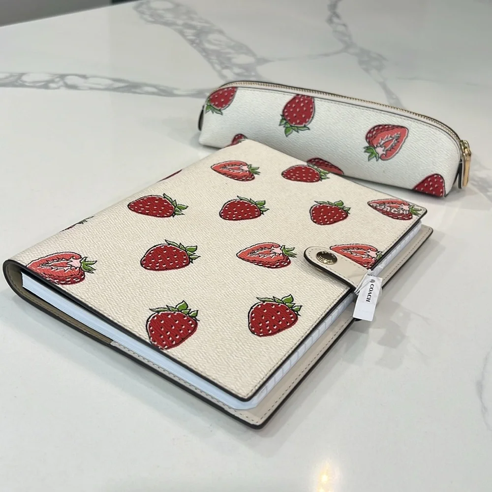Cute.🍓Coach🍓Notebook &✏️✏️Case. - Picture 15 of 16